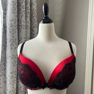 Victoria Secret Very Sexy Plunge